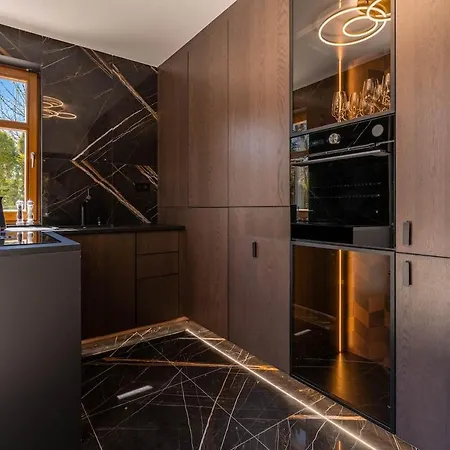 Villa Serenity Garden Jacuzzi Retreat Prague Prŭhonice