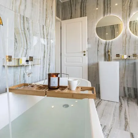 Villa Serenity Garden Jacuzzi Retreat Prague *