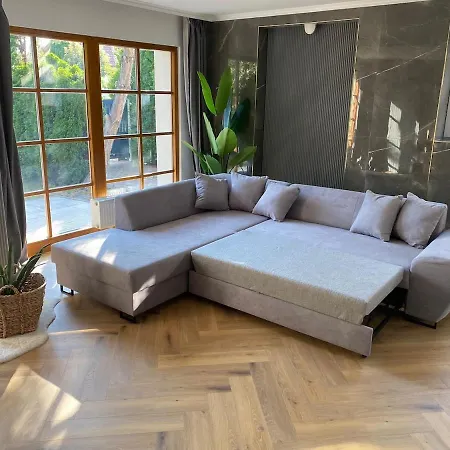 Serenity Garden Jacuzzi Retreat Prague * Pruhonice